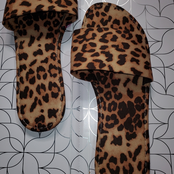 Leopard Print Slide Sandals - Women's Brown Animal Print - Picture 2 of 4